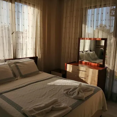 Villa Prestige * フェティエ